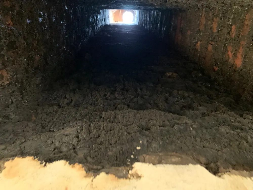Débistrage de cheminée avant